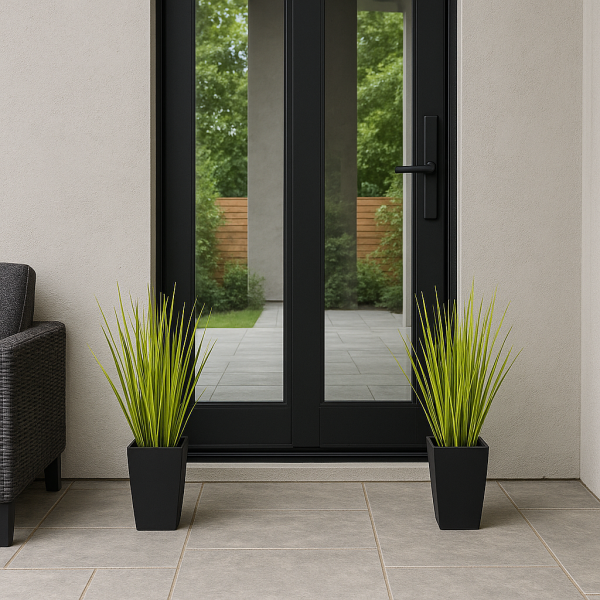 Artificial Decorative Grass Plant in Black Planter 90cm/3ft - A1028